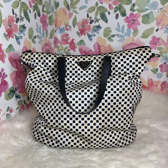 💯Authentic Prada Nylon Tote Handbag🍀 - Picture 15 of 15